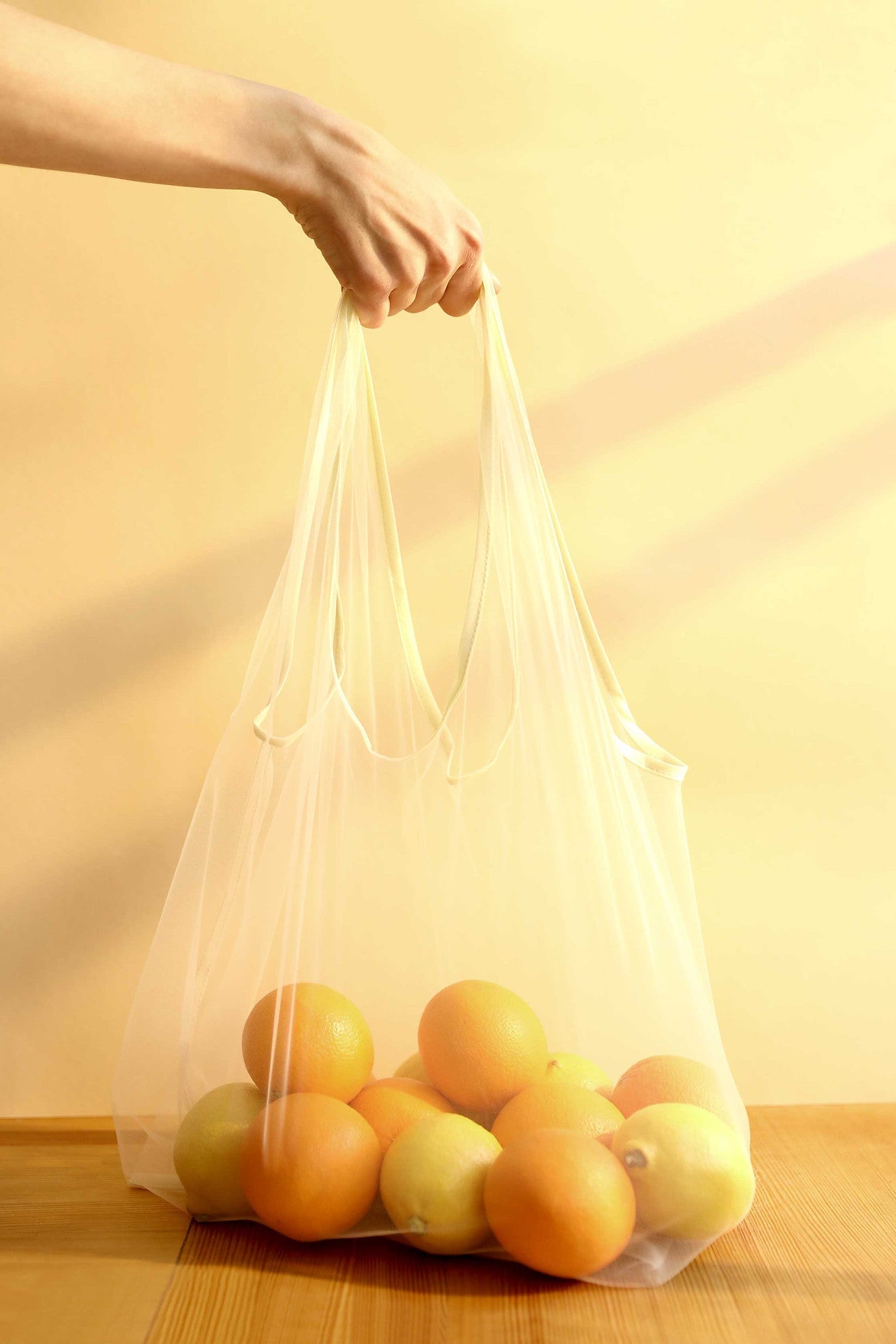 Hypochlorous Acid and Vitamin C: How to Safely Use Them in Your Routine