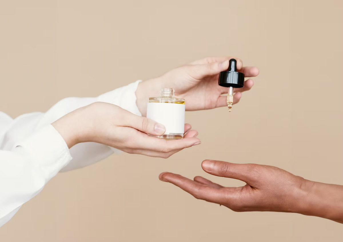 Hypochlorous Acid and Vitamin E: Protecting Skin from Damage